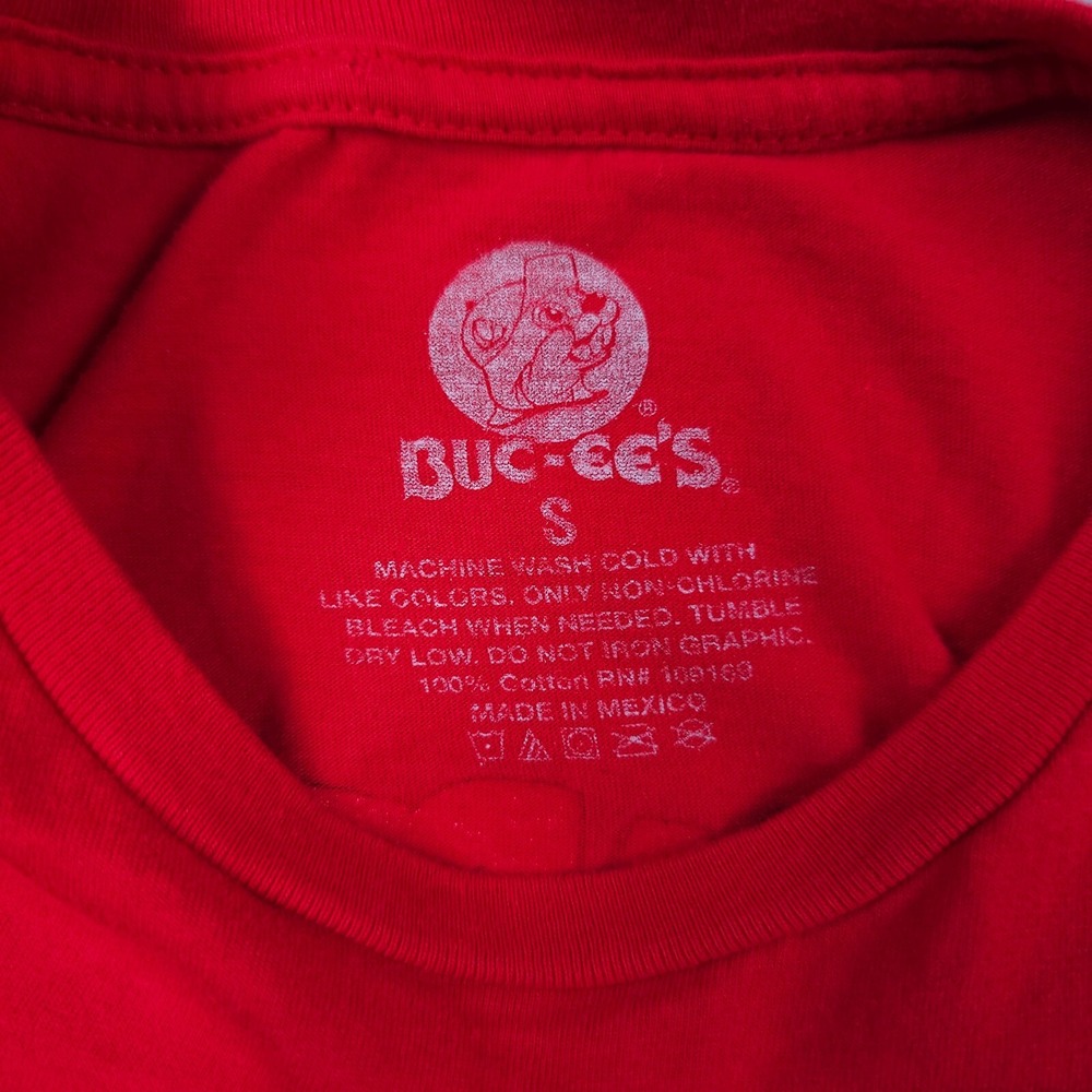 Bucees Shirt Mens Small Red 40th Anniversay Party Like Its 1982 Peace Love Tee - Picture 3 of 10